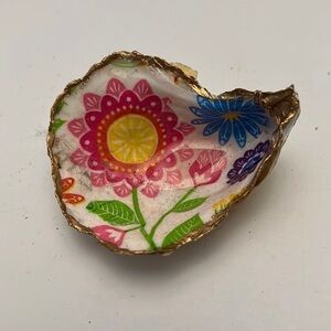 Handmade Oyster Art Shell Trinket Vanity Ring Dish Flowers